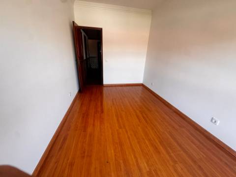 Apartamento T3, Bairro do Liceu, Setúbal