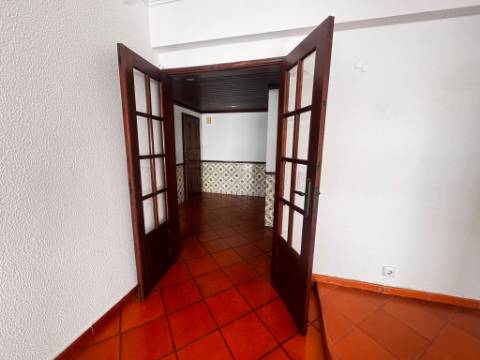 Apartamento T3, Bairro do Liceu, Setúbal