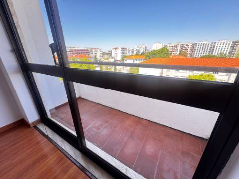 Apartamento T3, Bairro do Liceu, Setúbal