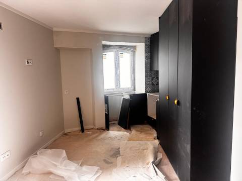 Apartamento T0, Combatentes, Setúbal