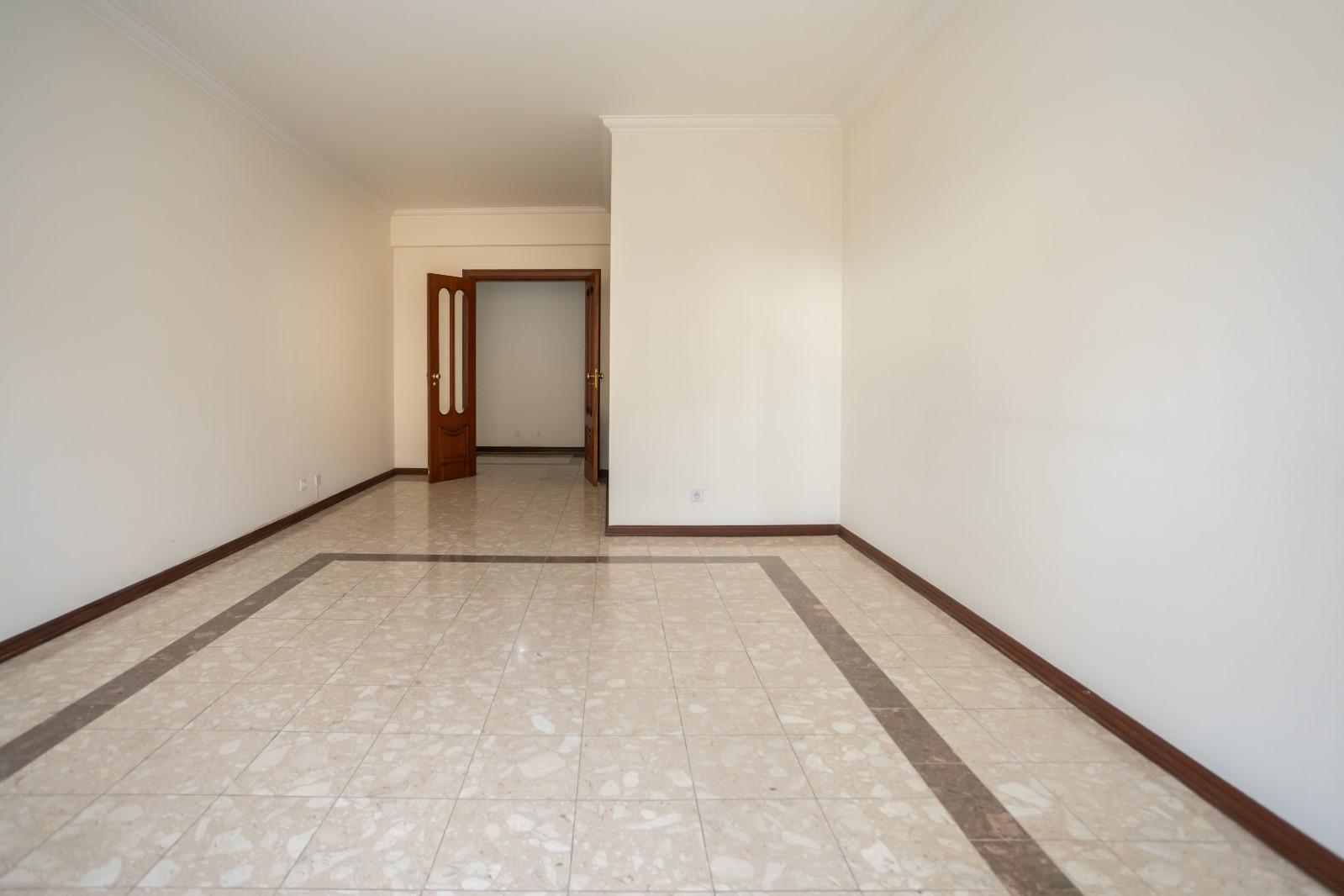 Apartamento T3, Aranguês, Setúbal