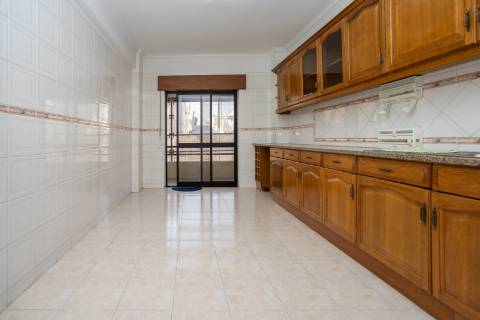 Apartamento T3, Aranguês, Setúbal