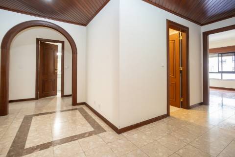 Apartamento T3, Aranguês, Setúbal