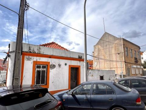 Lote ,bairro Santos Nicolau, Setubal