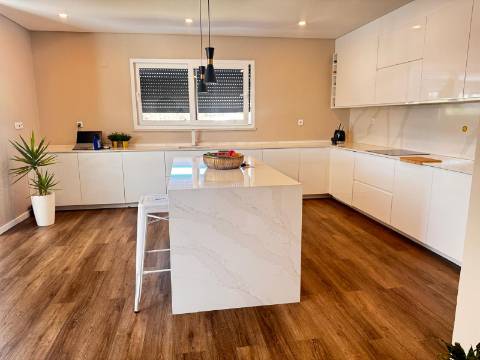 Moradia T3, Jardins Santiago, Setúbal
