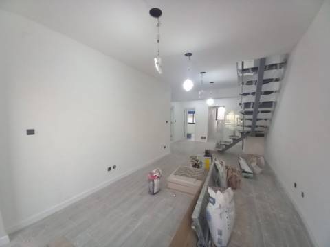 Apartamento T3 duplex, Costa da Caparica, Almada