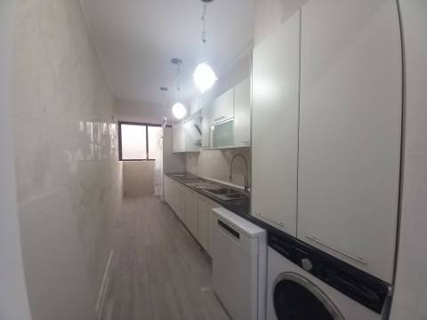 Apartamento T3 duplex, Costa da Caparica, Almada