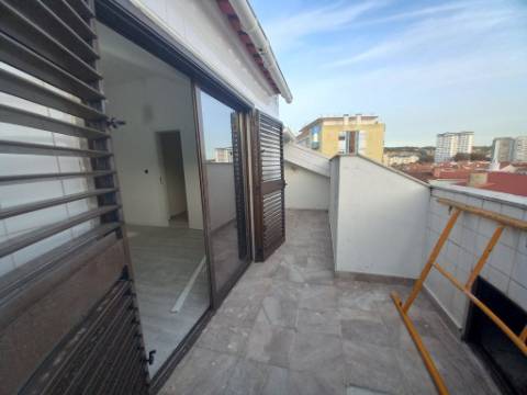 Apartamento T3 duplex, Costa da Caparica, Almada