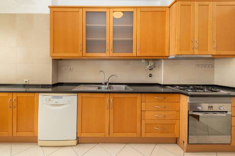 Apartamento ,T4 Bonfim ,Setubal