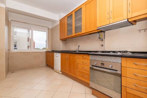 Apartamento ,T4 Bonfim ,Setubal