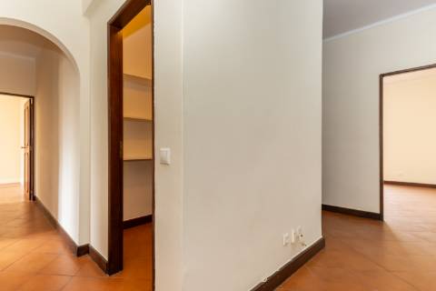 Apartamento ,T4 Bonfim ,Setubal