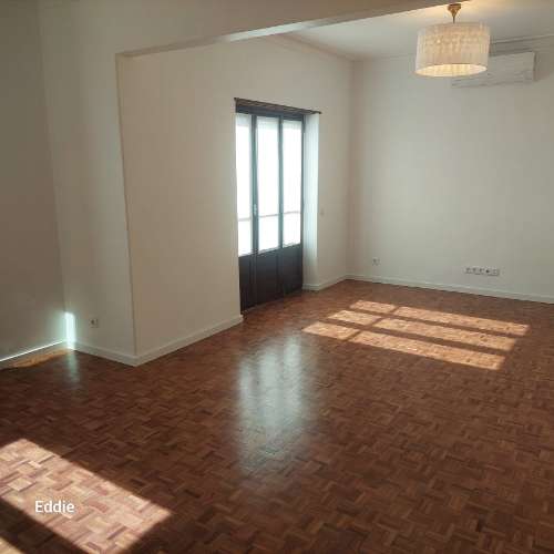Apartamento T4, Bairro do Liceu, Setubal