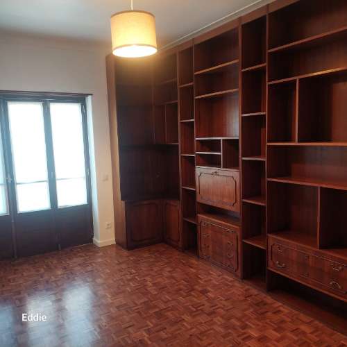 Apartamento T4, Bairro do Liceu, Setubal
