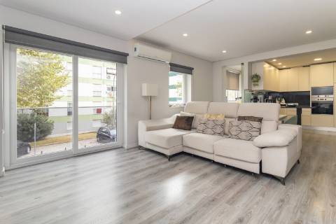 Apartamento T3, Bairro do Liceu, Setúbal