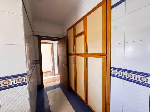 ApartamentoT3, com parqueamento Nova Azeda, Setubal