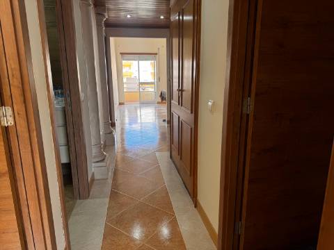 ApartamentoT3, com parqueamento Nova Azeda, Setubal