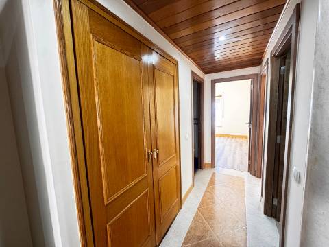 ApartamentoT3, com parqueamento Nova Azeda, Setubal