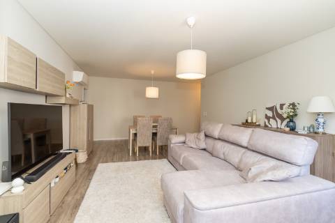 Apartamento t2 ,com parqueamento, Bairro do Liceu , Setubal