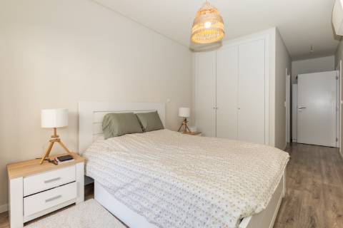 Apartamento t2 ,com parqueamento, Bairro do Liceu , Setubal