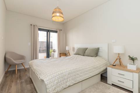 Apartamento t2 ,com parqueamento, Bairro do Liceu , Setubal