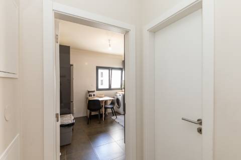 Apartamento t2 ,com parqueamento, Bairro do Liceu , Setubal