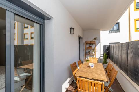 Apartamento t2 ,com parqueamento, Bairro do Liceu , Setubal