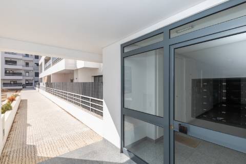 Apartamento t2 ,com parqueamento, Bairro do Liceu , Setubal