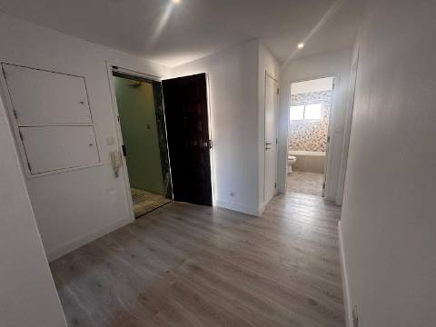 ApartamentoT2, Tebaida, Setubal