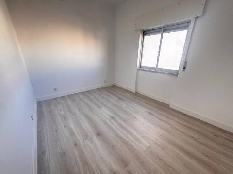 ApartamentoT2, Tebaida, Setubal