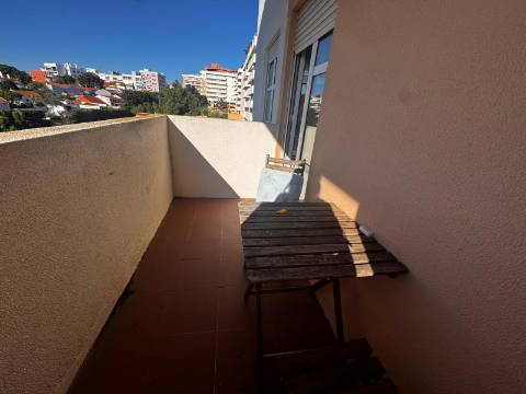 ApartamentoT3 com parqueamento, Nova Azeda , Setubal