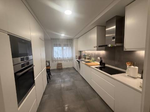 Apartamento T3, Monte Belo Sul, Setubal