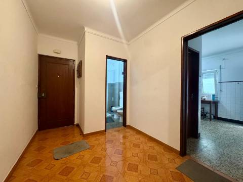Apartamento T2,Viso, Setubal