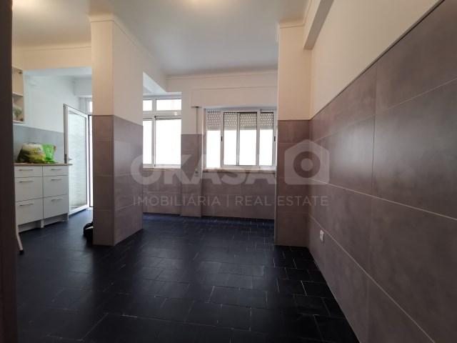 Apartamento T1, Palhavã, Setúbal