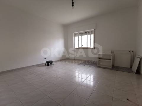 Apartamento T1, Palhavã, Setúbal