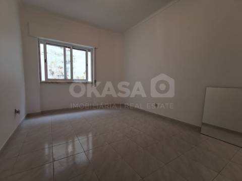 Apartamento T1, Palhavã, Setúbal