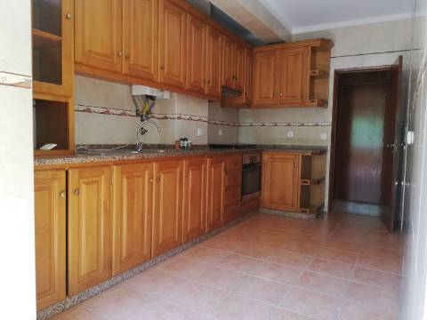 Apartamento T2, Dufa ;Setúbal
