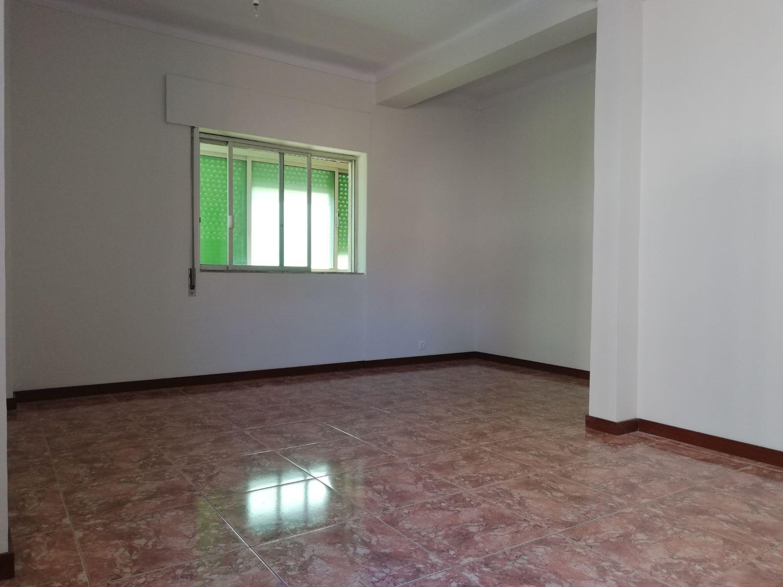 Apartamento T2, Dufa ;Setúbal
