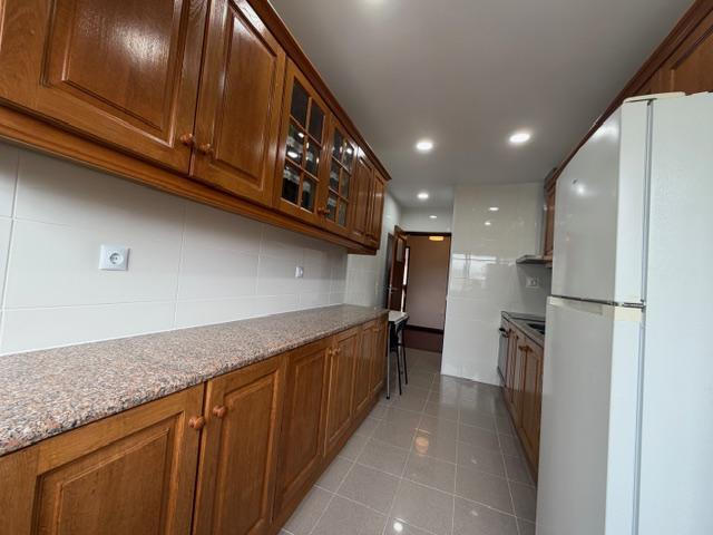 Apartamento T4, Aranguês, Setúbal
