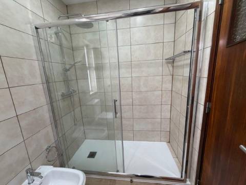 Apartamento T4, Aranguês, Setúbal