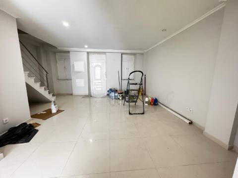 Moradia t1 ,Bairro Salgado, Setúbal