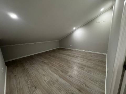 Moradia t1 ,Bairro Salgado, Setúbal