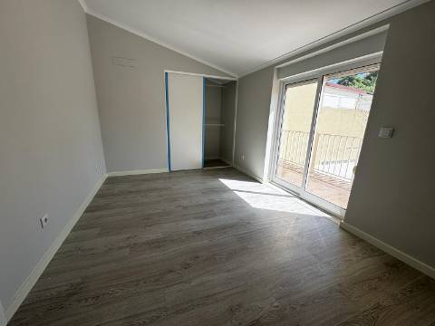 Moradia t1 ,Bairro Salgado, Setúbal