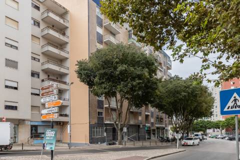 Apartamento T4, Bonfim, Setúbal
