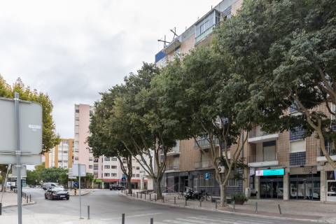 Apartamento T4, Bonfim, Setúbal