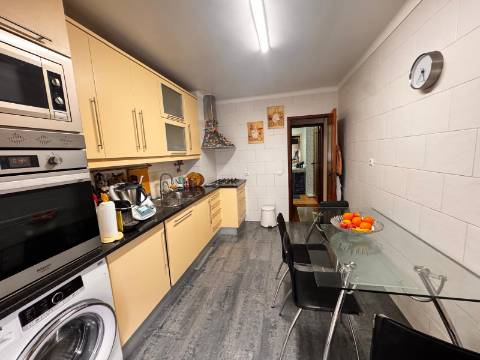 Apartamento T3, Luisa Todi, Setúbal