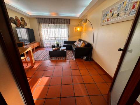 Apartamento T3, Luisa Todi, Setúbal