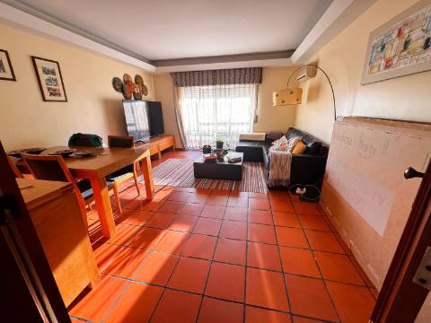 Apartamento T3, Luisa Todi, Setúbal