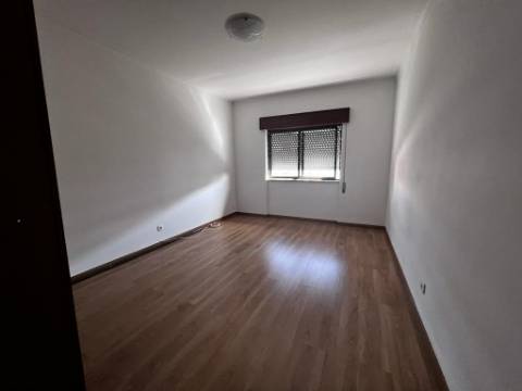 Apartamento T3, vanicelos, Setúbal