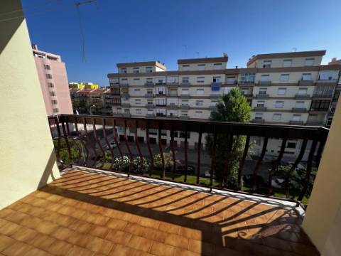 Apartamento T3, vanicelos, Setúbal