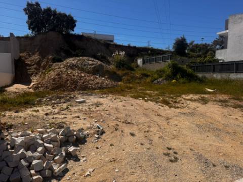 Lote ,Quinta da Serralheira ,Setubal